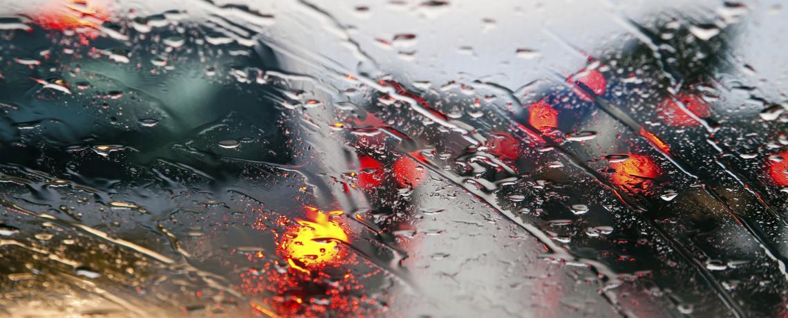 driving-in-rain.jpg (99 KB)