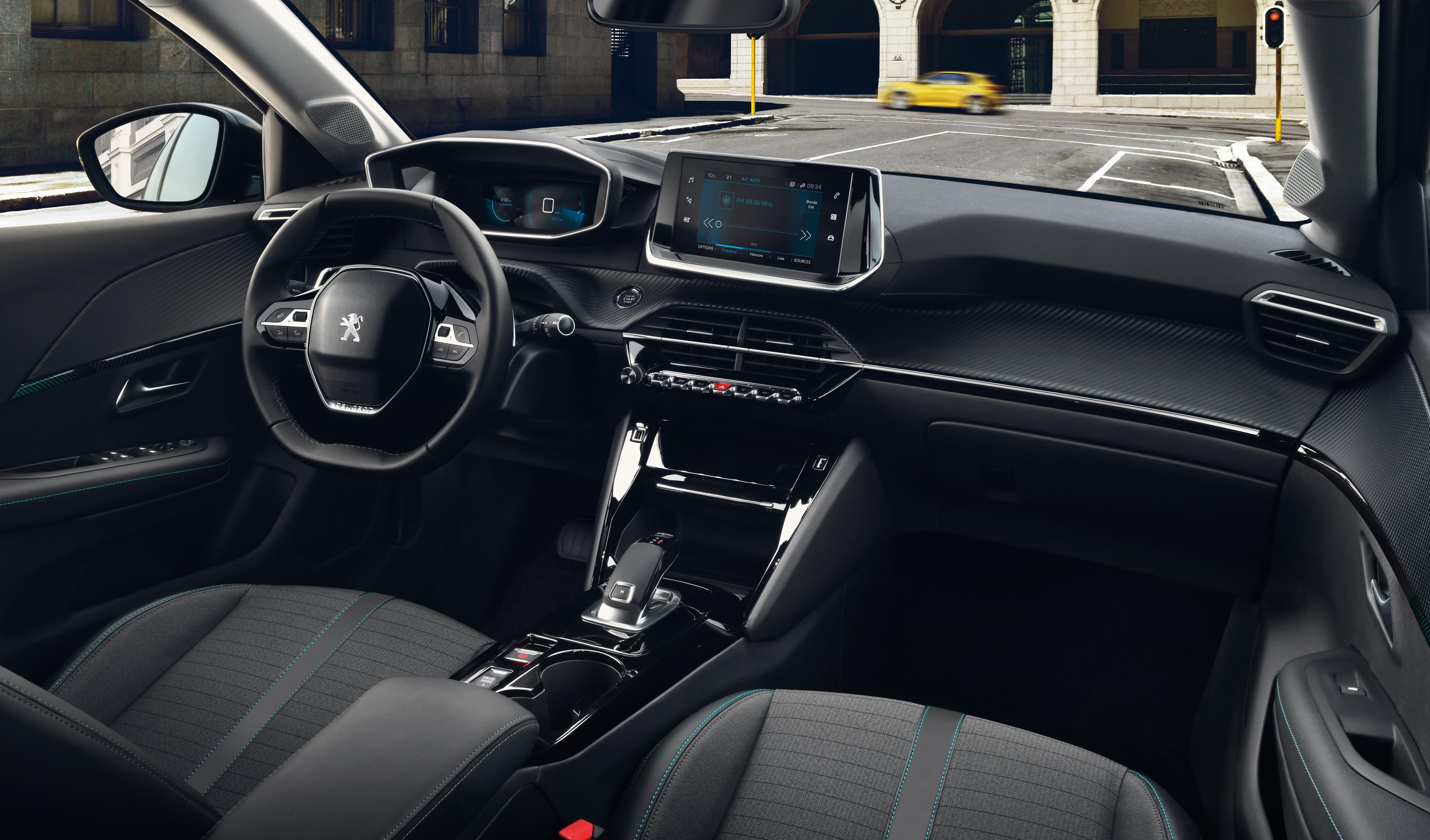 peugeot 208 interior.jpg (900 KB)