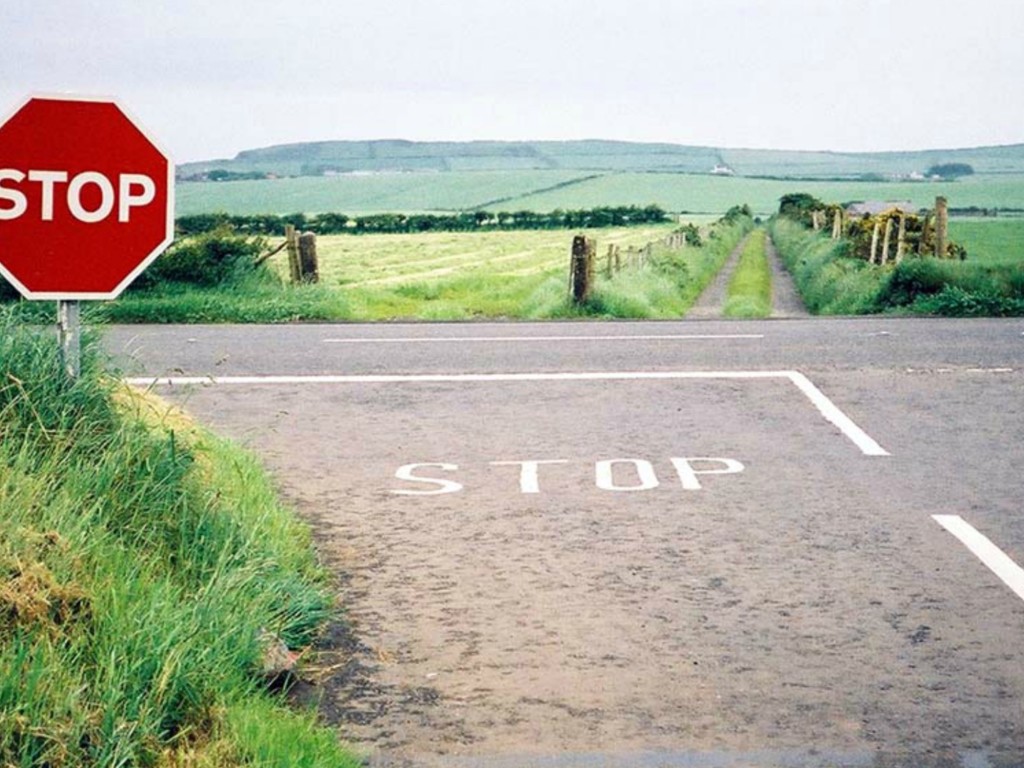 Learn Your Stopping Distances CarCliq